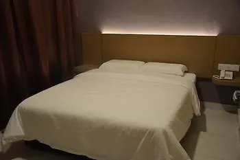 Swing & Pillows - Pj21 Petaling Jaya Μαλαισία