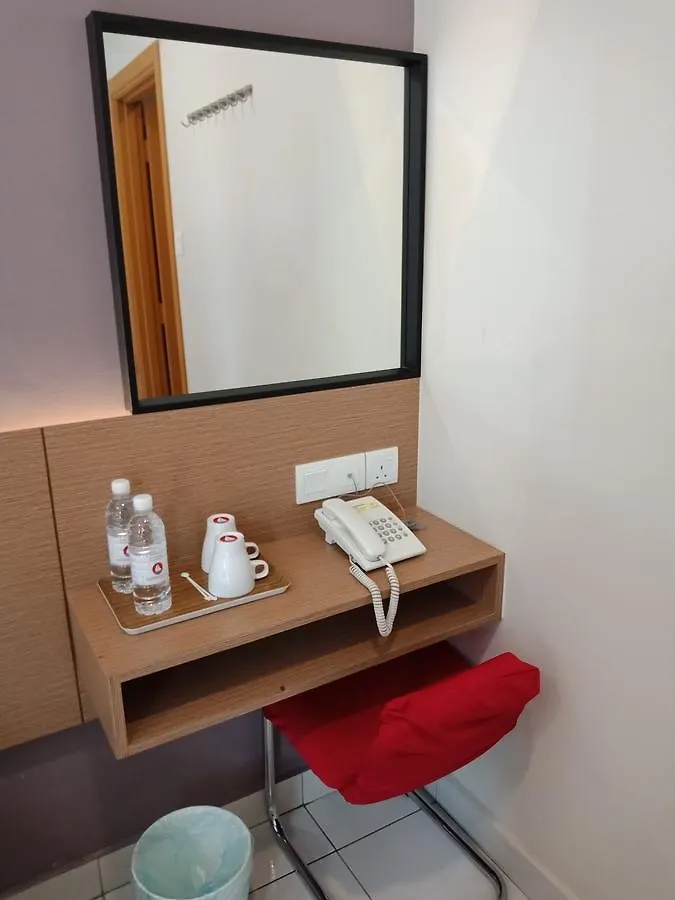 Swing & Pillows - Pj21 Petaling Jaya 4*,  Μαλαισία