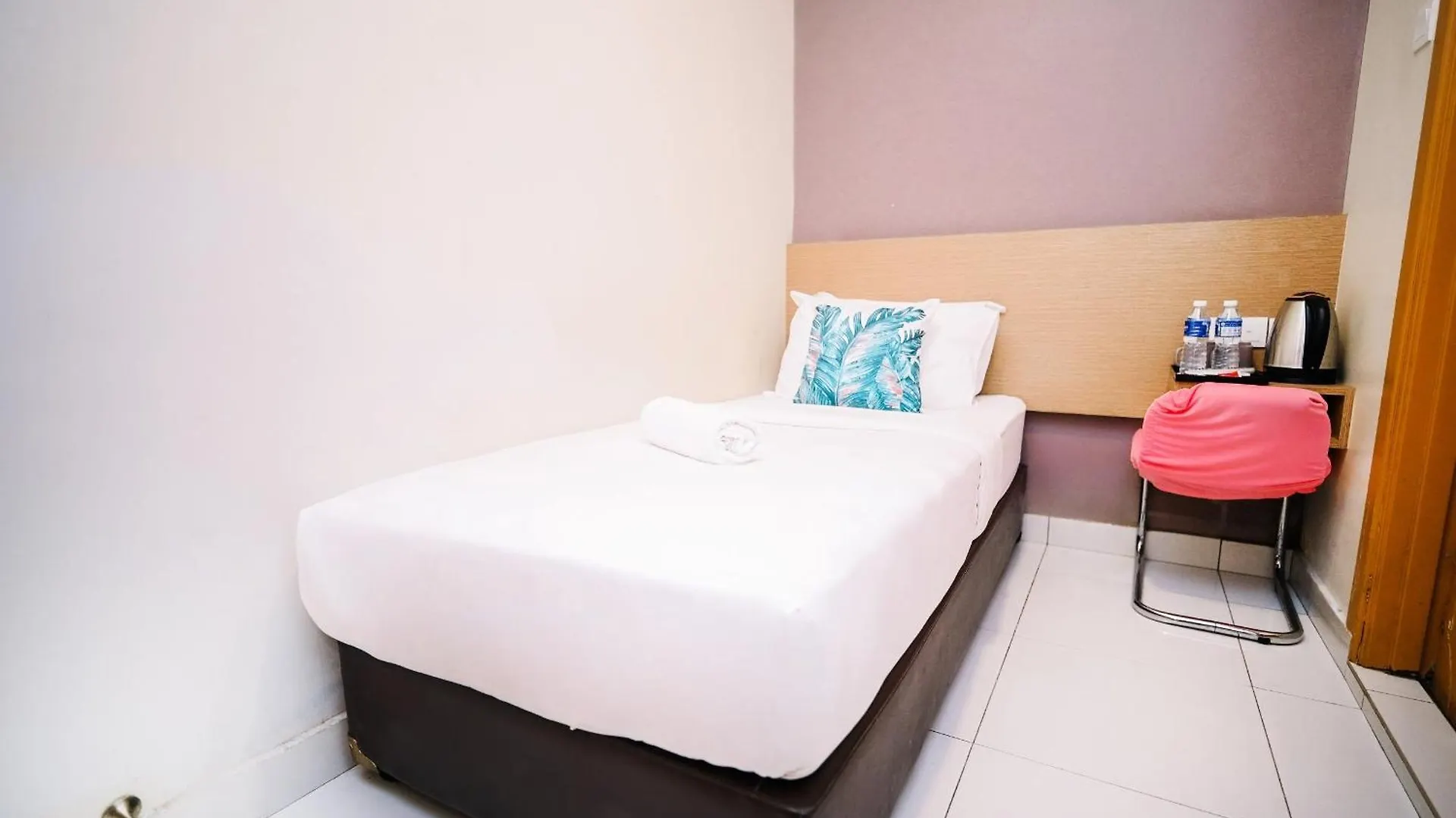 Swing & Pillows - Pj21 Petaling Jaya 4*,