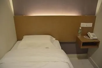 Hotel Swing & Pillows - Pj21 Petaling Jaya